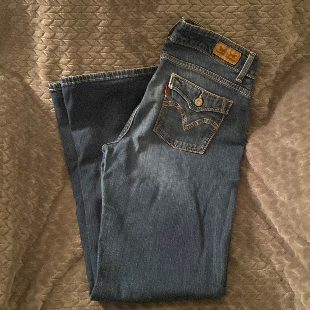 Levis jeans